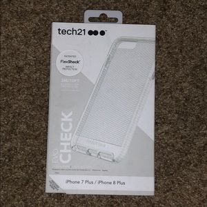 iPhone 7 Plus / iPhone 8 Plus Tech 21 case